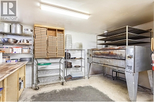 2037 Shuswap Avenue - Photo 15