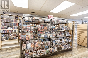 2037 Shuswap Avenue - Photo 7