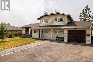 2571 Pineridge Place - Photo 29