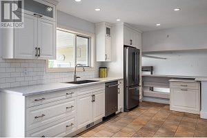 2571 Pineridge Place - Photo 7