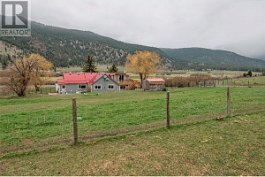6449 97 Highway - Photo 35