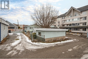 3004 37 Street - Photo 6