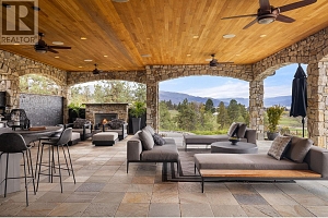 4040 Casorso Road - Photo 30