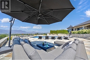 4040 Casorso Road - Photo 33