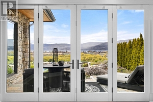 4040 Casorso Road - Photo 38