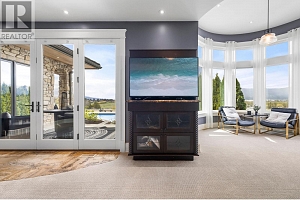 4040 Casorso Road - Photo 39