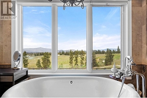 4040 Casorso Road - Photo 41