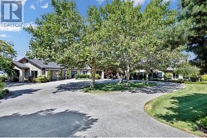 4040 Casorso Road - Photo 6