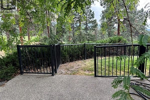 4040 Casorso Road - Photo 64