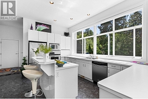 16980 Coral Beach Road - Photo 18