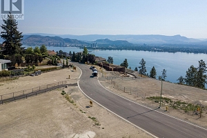 2370 Bridgeview Road - Photo 3