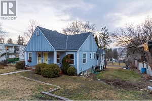 3202/3204 20A Street - Photo 2