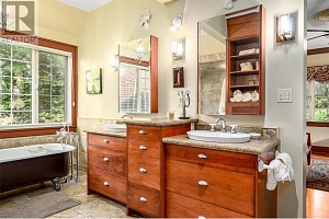 9310 Kalamalka Road - Photo 45