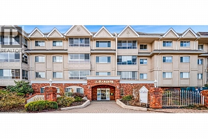 1055 Lawrence Avenue Unit# 102 - Photo 2