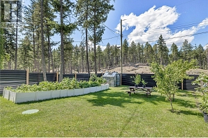 7075 Dunwaters Road - Photo 32