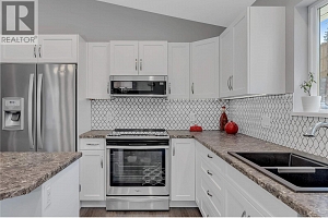 7075 Dunwaters Road - Photo 4
