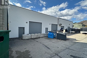 2805 44 Avenue Unit# A - Photo 2