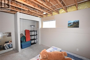 145 Falcon Avenue - Photo 35