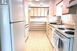 1600 43rd Avenue Unit# 7 - Photo 2