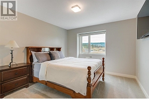 2547 Sexsmith Road - Photo 26