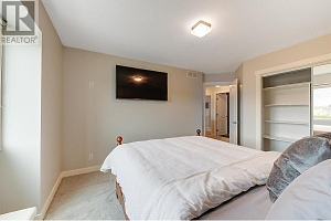 2547 Sexsmith Road - Photo 27