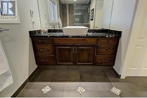 2547 Sexsmith Road - Photo 31