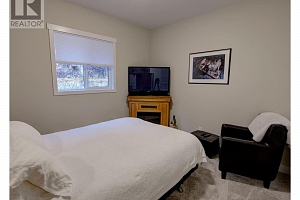 9468 Houghton Road - Photo 33