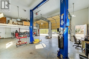 2547 Sexsmith Road - Photo 54