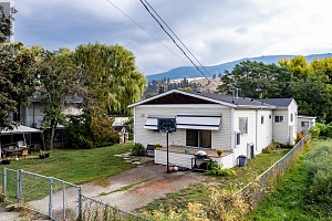 11337 Reiswig Road - Photo 2