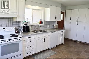 7792 Lochdale Road - Photo 10