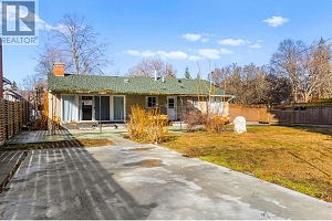 2165 Abbott Street - Photo 11