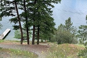 8916 Hampshire Crescent - Photo 20