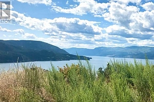 8916 Hampshire Crescent - Photo 4