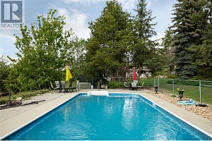 5620 Neil Road - Photo 10