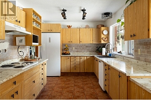 5620 Neil Road - Photo 33