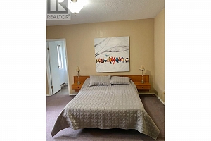 5620 Neil Road - Photo 60