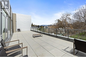 590 McKay Avenue Unit# 3rd FL - Photo 9