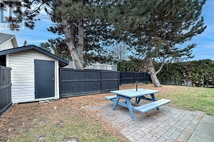 795 Elliot Avenue - Photo 13