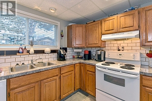 795 Elliot Avenue - Photo 36