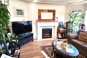 3220 Centennial Drive Unit# 201 - Photo 4