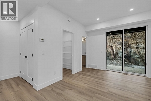 2835 Canyon Crest Drive Unit# 12 - Photo 8