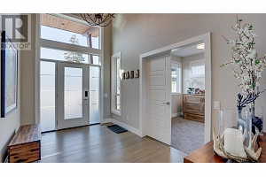 450 Predator Ridge Drive Unit# 1 - Photo 3