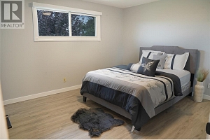 305 Ziprick Road - Photo 4