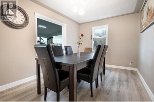 7880 Pleasant Valley Road - Photo 17