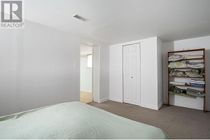 7880 Pleasant Valley Road - Photo 29