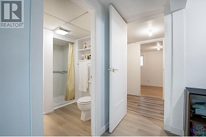 7880 Pleasant Valley Road - Photo 30