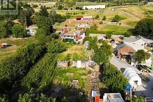 7880 Pleasant Valley Road - Photo 46