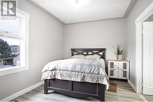 7880 Pleasant Valley Road - Photo 9