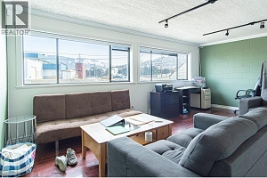 740 Waddington Drive Unit# 11 - Photo 10