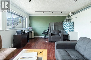 740 Waddington Drive Unit# 11 - Photo 11